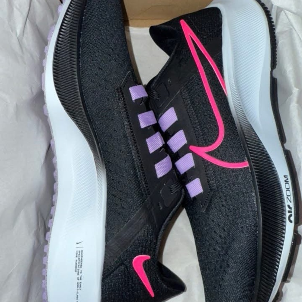 Nike women’s size 9